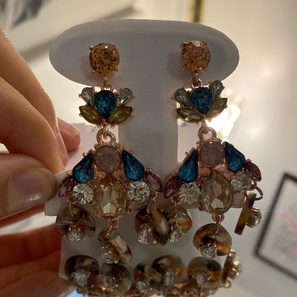 Jewelry - Picture 2 of 4